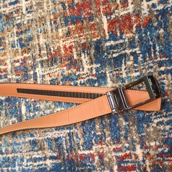 Comfort Click Men's Adjustable Brown Leather Belt - Picture 5 of 6